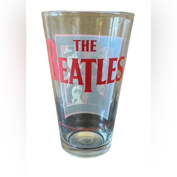 The beetles set of 4 glasses hold 2 cups liquid - Picture 7 of 12